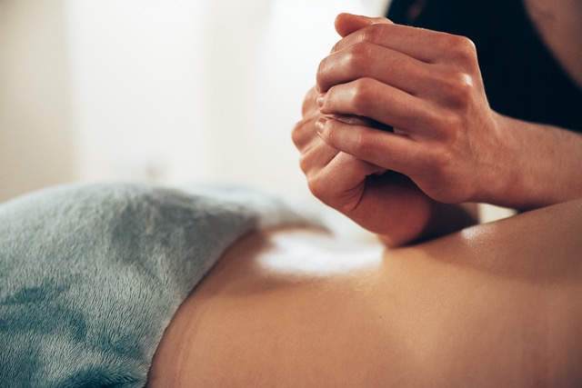 Massage dos après épilation image